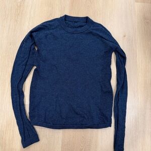 Lululemon woman’s Crewneck merino wool Knit Sweater in Navy
